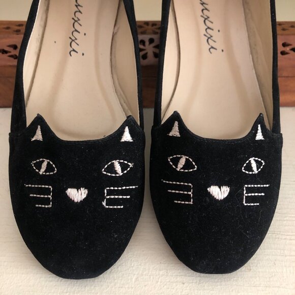 **SOLD**Women's Manxixi Cat Theme Black Faux Suede Flat Shoes Size 8.5 - Picture 3 of 7